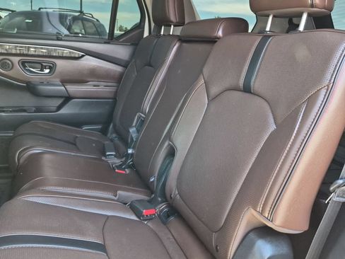 Used 2023 Honda Pilot Elite image 15