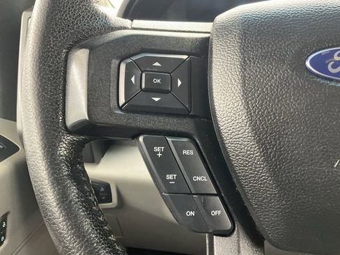 Used 2016 Ford F150 XLT w/ Equipment Group 302A Luxury image 16