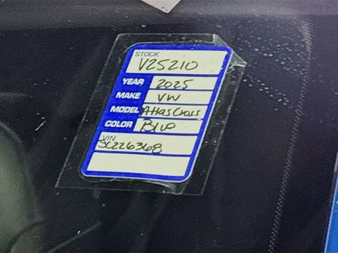 New 2025 Volkswagen Atlas Cross Sport SE image 24