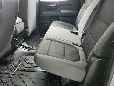 Used 2019 Chevrolet Silverado 1500 Custom w/ Custom Value Package AWD/4WD image 21