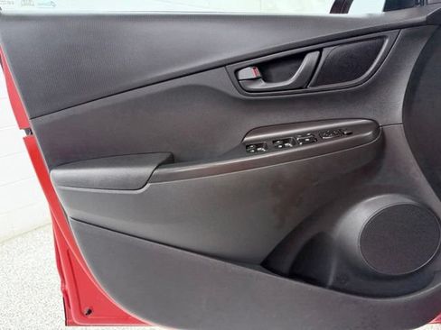 Used 2020 Hyundai Kona SEL FWD image 16