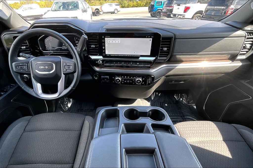 Used 2025 GMC Sierra 1500 Elevation AWD/4WD image 10