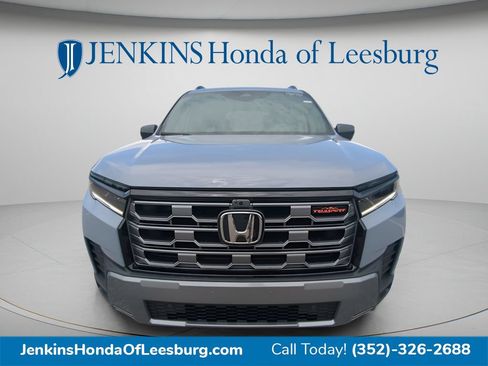 New 2026 Honda Pilot TrailSport image 9