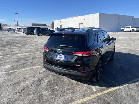 Used 2023 Chevrolet Equinox RS w/ LPO, Floor Liner Package image 6