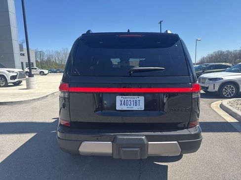 Used 2024 Lexus GX 550 image 4