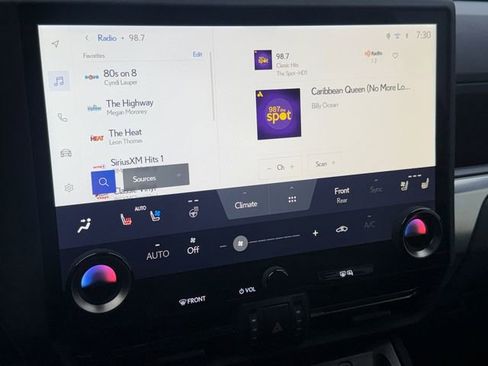 Used 2025 Lexus GX 550 w/ Accessory Package (2T) image 24