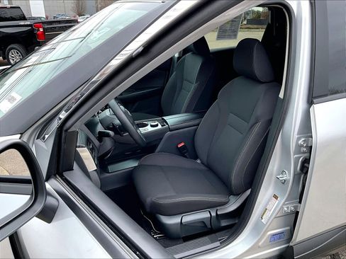 Used 2025 Nissan Rogue S image 10