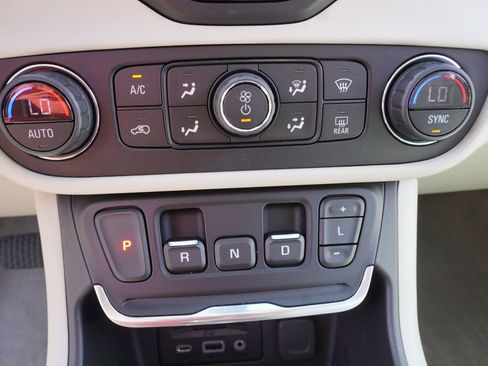 Used 2020 GMC Terrain Denali w/ Denali Premium Package image 20