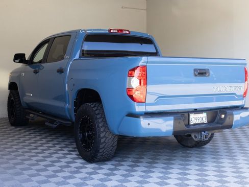 Used 2019 Toyota Tundra SR5 w/ SR5 Convenience Package image 14