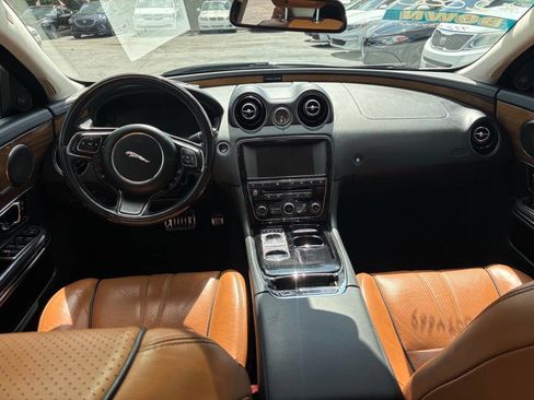 Used 2016 Jaguar XJ Supercharged image 6