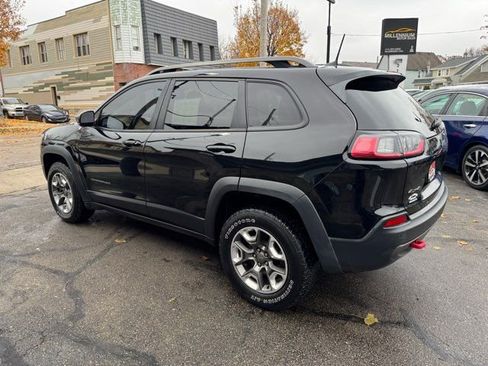 Used 2019 Jeep Cherokee Trailhawk w/ Cold Weather Group image 4