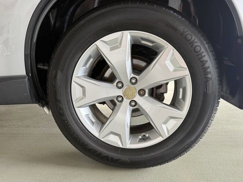 Used 2015 Subaru Forester 2.5i Limited image 32