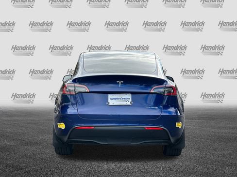 Used 2022 Tesla Model Y Long Range image 6