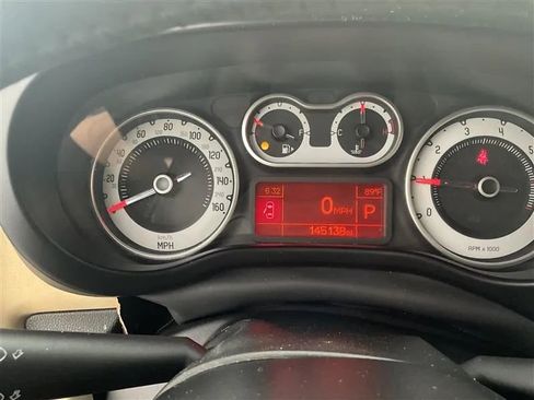 Used 2014 FIAT 500L Easy image 21