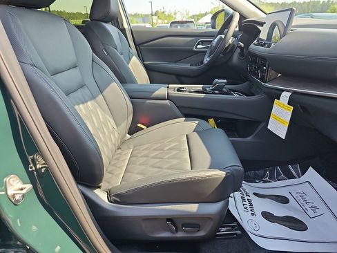 New 2026 Nissan Rogue Platinum w/ Platinum Premium Package AWD/4WD image 14