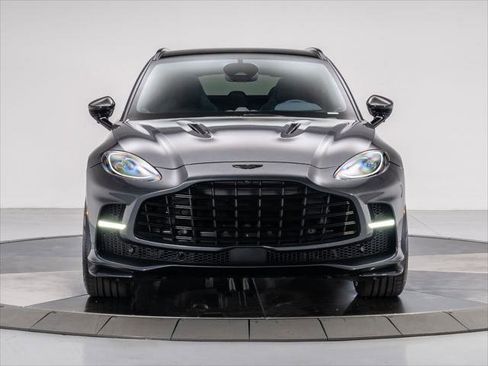 Used 2025 Aston Martin DBX 707 image 7