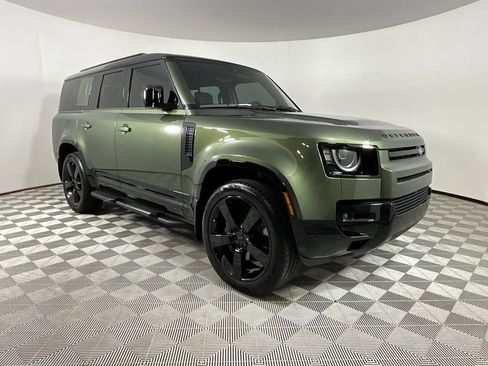 Used 2026 Land Rover Defender 130 X-Dynamic SE image 6