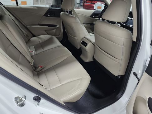 Used 2017 Honda Accord EX-L image 21
