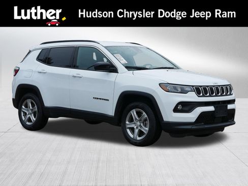 Certified 2024 Jeep Compass Latitude image 1