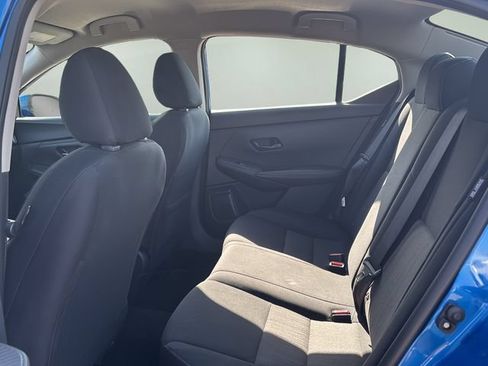 Used 2025 Nissan Sentra SV FWD image 17