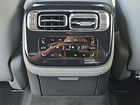 Used 2026 Mercedes-Benz S 63 AMG S image 16