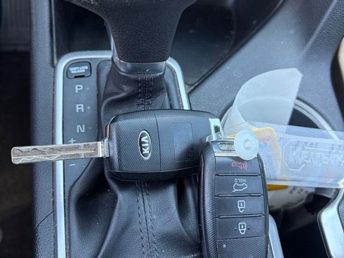 Used 2019 Kia Sportage LX FWD image 13