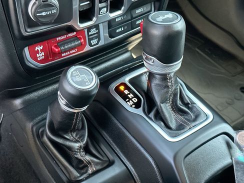 Used 2022 Jeep Wrangler Unlimited Rubicon w/ Trailer Tow Package image 20