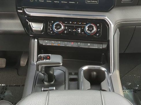 Used 2024 GMC Sierra 1500 Denali image 18