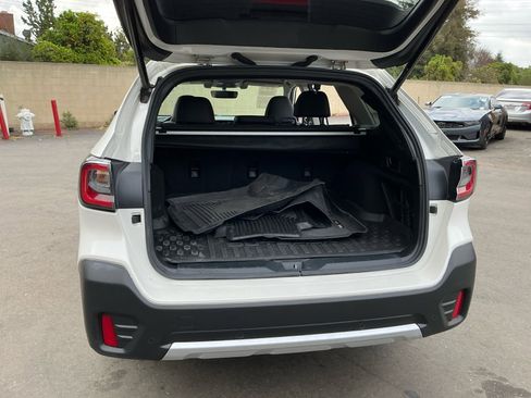 Used 2020 Subaru Outback Limited image 25