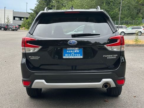 Used 2020 Subaru Forester Touring AWD/4WD image 4