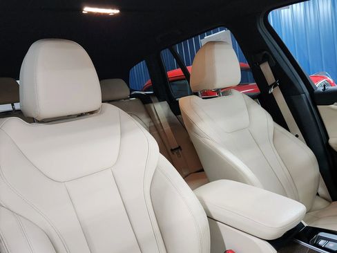 Used 2019 BMW X3 xDrive30i w/ Driving Assistance Package image 17