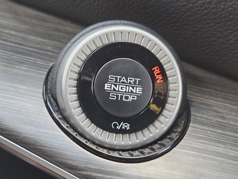 Used 2023 Jeep Wagoneer L Series III w/ Preferred Equipment Group image 55