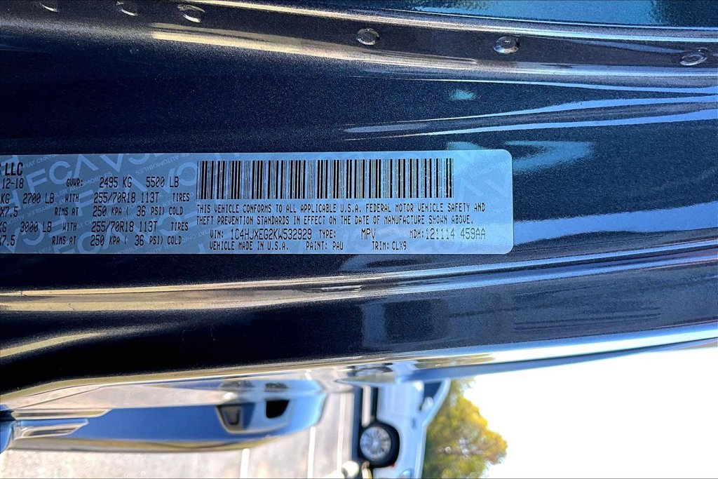 Used 2019 Jeep Wrangler Unlimited Sahara AWD/4WD image 3