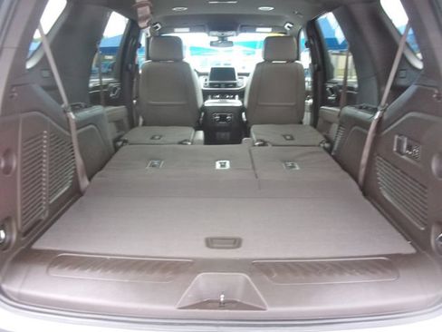 Used 2021 GMC Yukon SLT w/ SLT Luxury Package AWD/4WD image 33