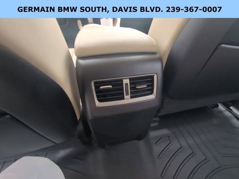 Used 2022 Lexus RX 350L Premium w/ Premium Package image 26