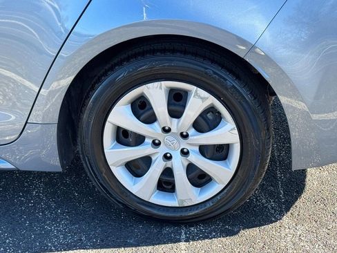 Certified 2022 Toyota Corolla LE image 9