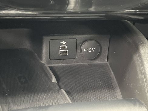 Certified 2024 Ford Escape Platinum image 24