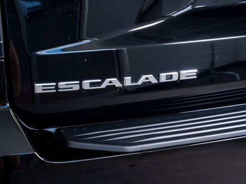 Used 2025 Cadillac Escalade Sport Platinum w/ LPO, Floor Liner Package image 25
