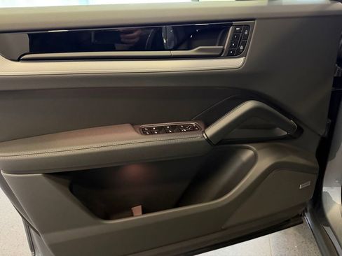 New 2026 Porsche Cayenne S AWD/4WD image 15