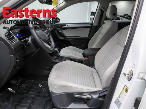 Used 2022 Volkswagen Tiguan S image 14