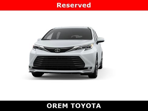 New 2026 Toyota Sienna Platinum image 18