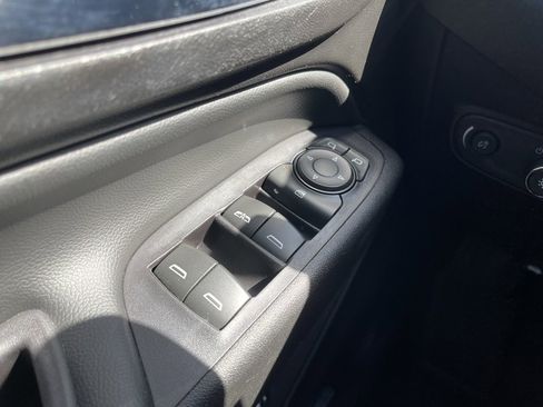 Used 2018 Chevrolet Equinox Premier image 20