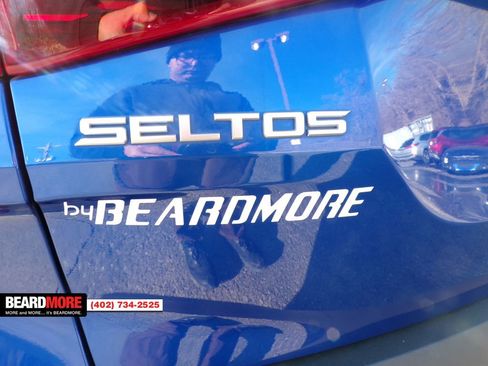 Used 2022 Kia Seltos EX image 9