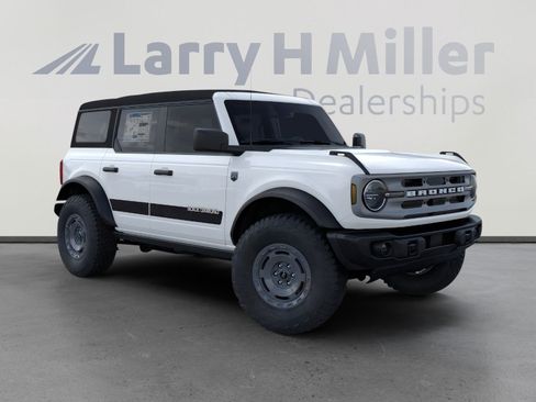 New 2025 Ford Bronco Big Bend w/ Black Diamond Package image 7