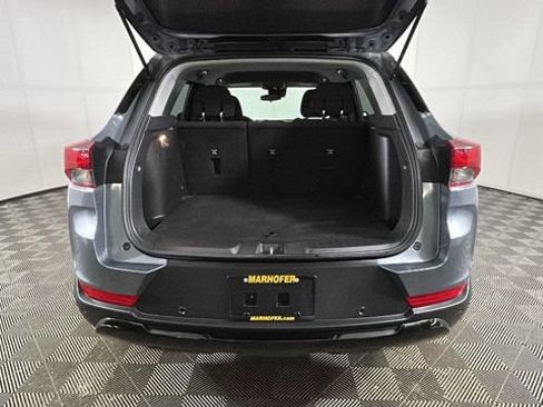 Used 2022 Chevrolet TrailBlazer LT w/ LPO, Blackout Package FWD image 27