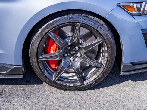 Used 2022 Ford Mustang Shelby GT500 w/ Carbon Fiber Track Pack image 7