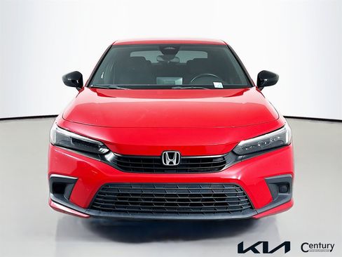 Used 2022 Honda Civic Sport image 2