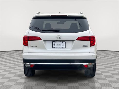 Used 2018 Honda Pilot Touring image 6