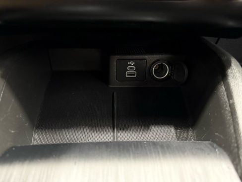 Used 2025 Ford Escape ST-Line image 37