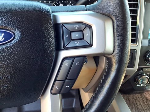 Used 2017 Ford F350 Lariat AWD/4WD image 22